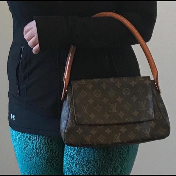 🔥WEEKEND PRICE🔥💯Authentic Louis Vuitton Mini Lp - Picture 2 of 8